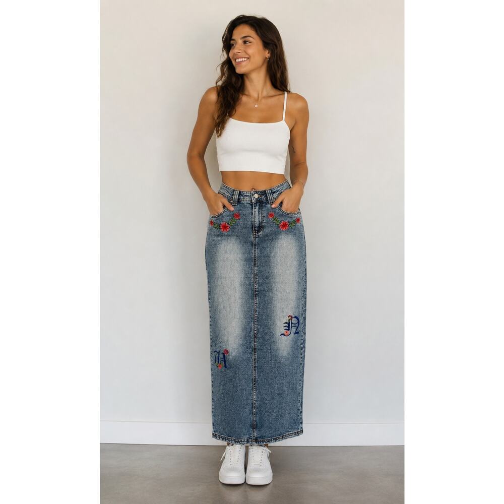 Crest Jeans Y2K Denim Maxi Skirt Womens Size 5 6 Floral Embroidered Pockets Blue